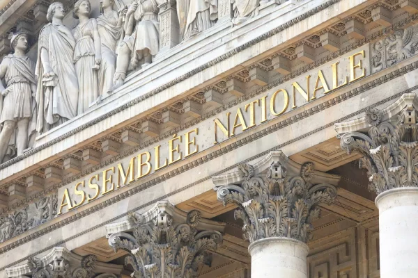 AI and copyright: the Press Alliance and 20,000 signatories call for review of the law "Darcos"