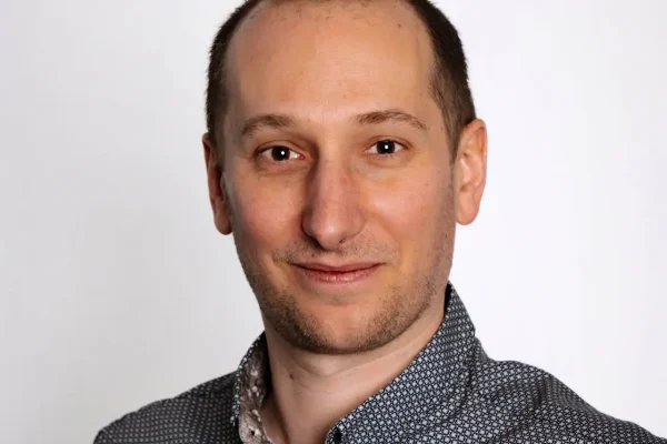 Becoming AI-native can be conceived, it cannot be improvised