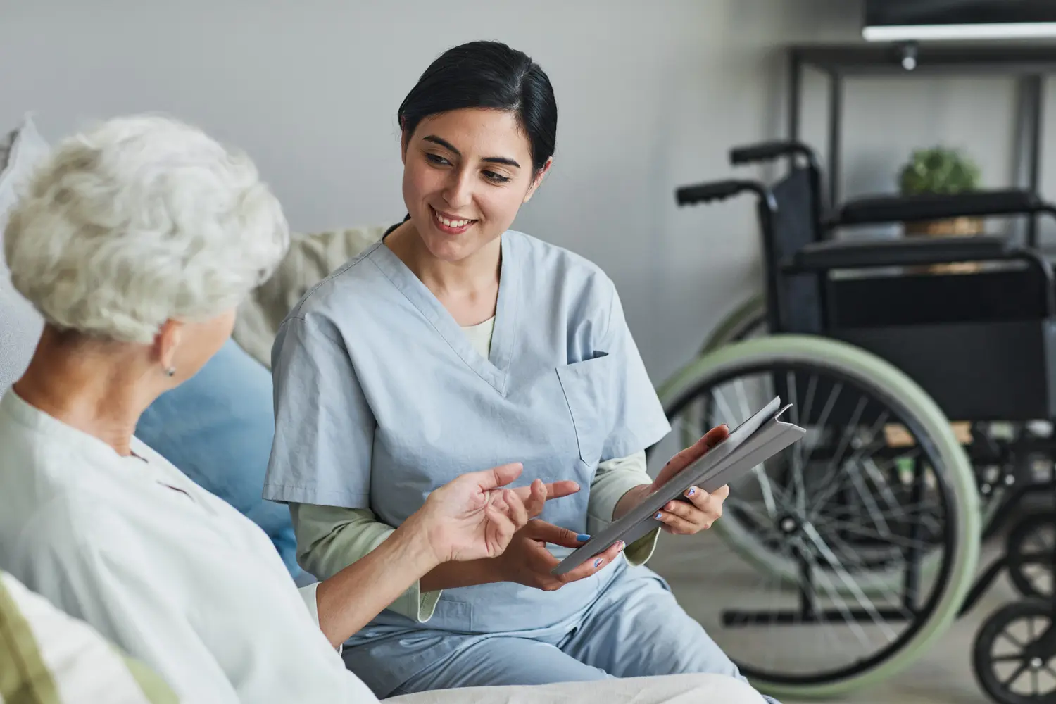 Fired after violating medical confidentiality to obtain a raise, these 2 employees win in court