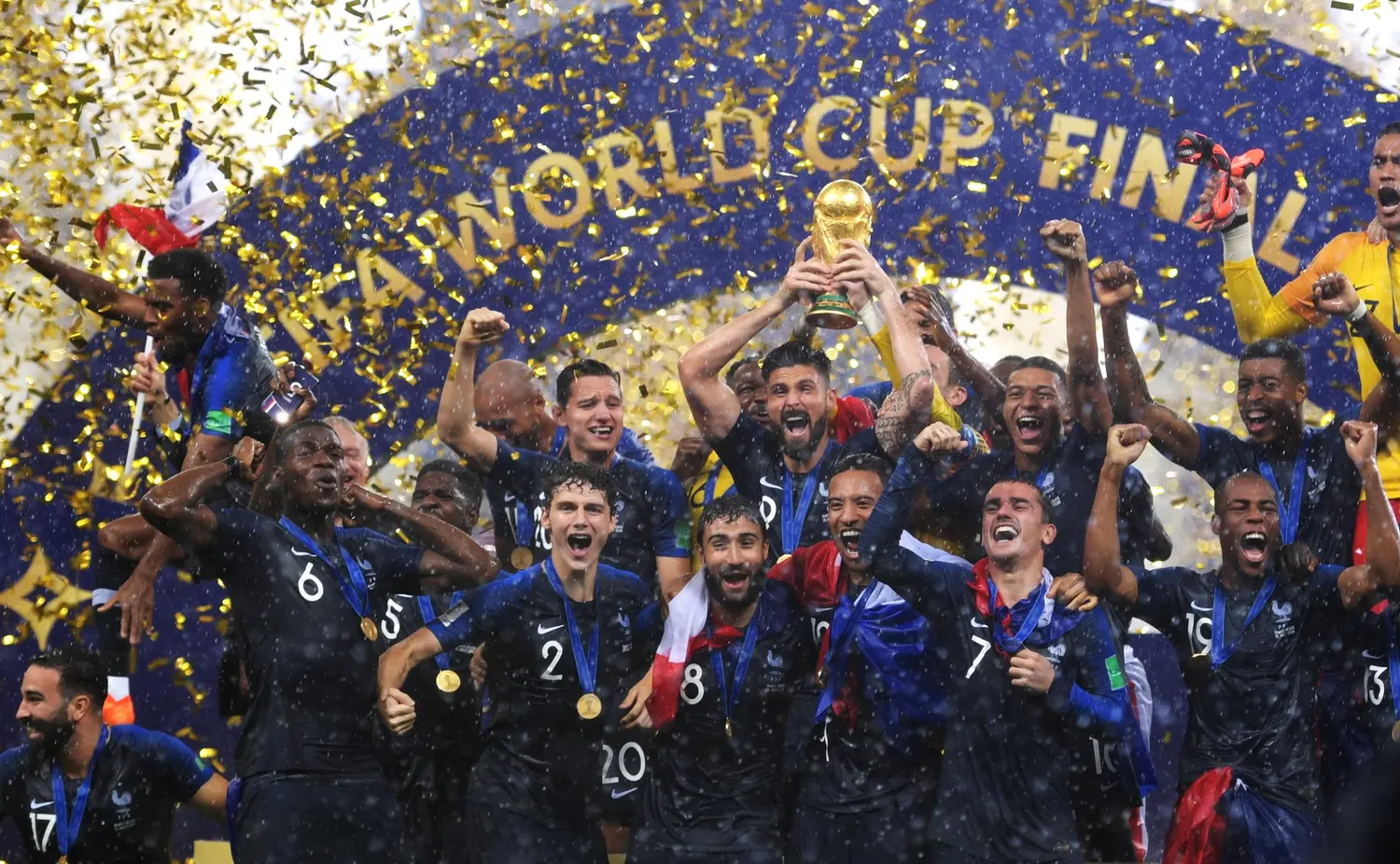 Legally, can a player from the French football team strike?