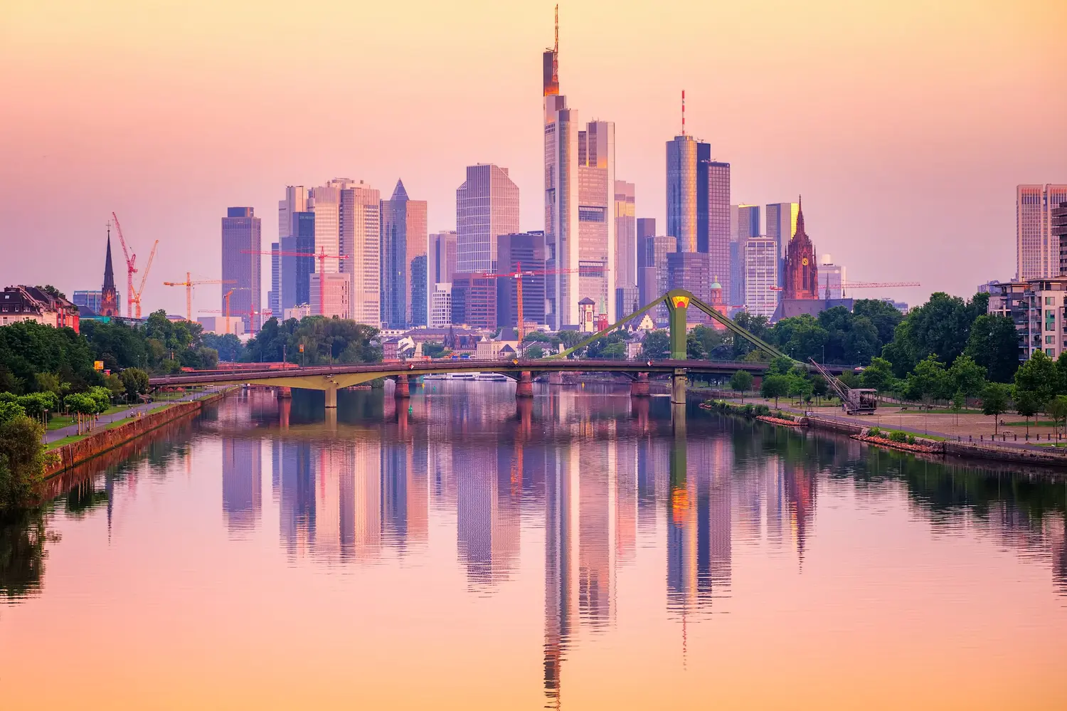 The ECB prepares to raise its deposit rate to 2.25% in the face of the blockage of the Strait of Hormuz and inflation at 3.2%