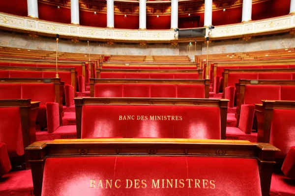 The Senate modifies the law to perpetuate TZCLD and sends it back to the Assembly, at the risk of extinction in 2026