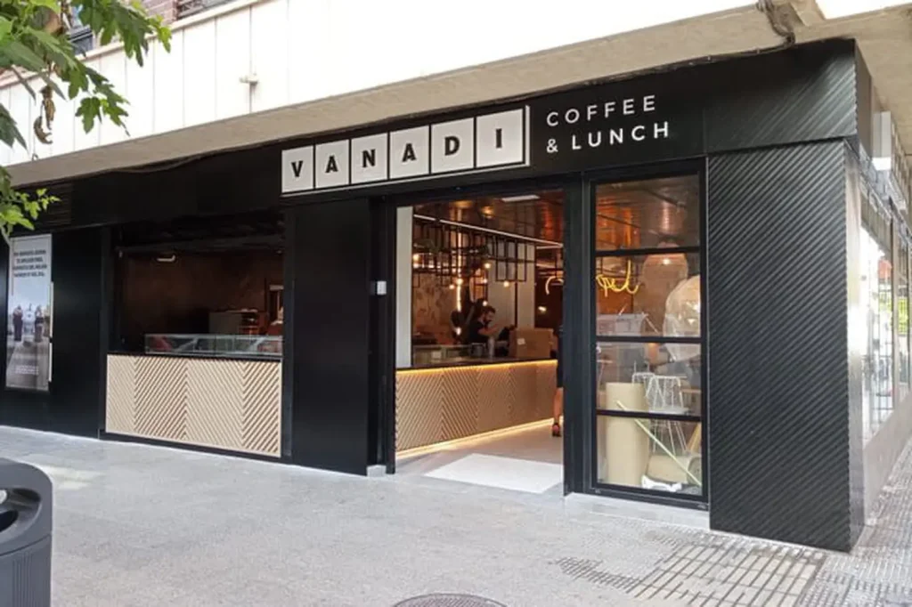 This entrepreneur wanted to create the Spanish Starbucks, but he lost everything in bitcoin