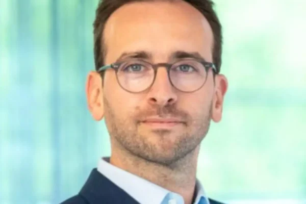 AI transforms costs less than the business model