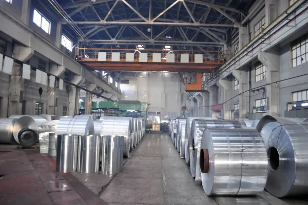 Donald Trump reduces tariffs on aluminum