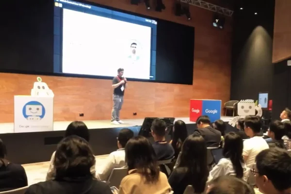 Search Central Live Paris: Google arms itself against AI Slop in Discover