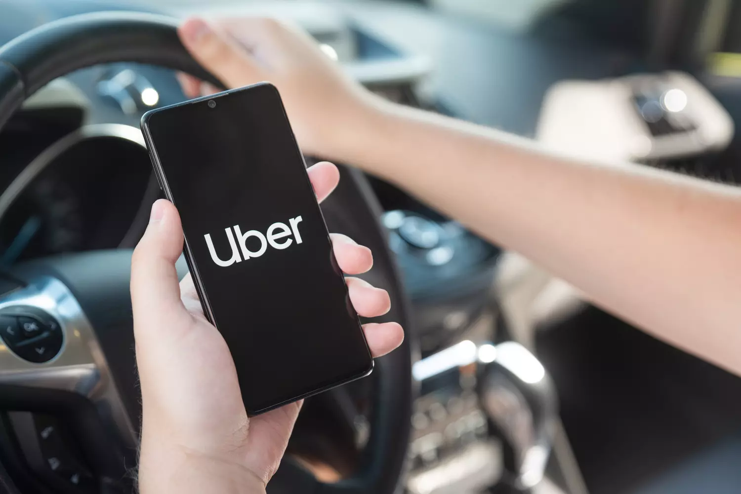 Uber sentenced for "parasitism" And "unfair trade practice" towards Parisian taxis